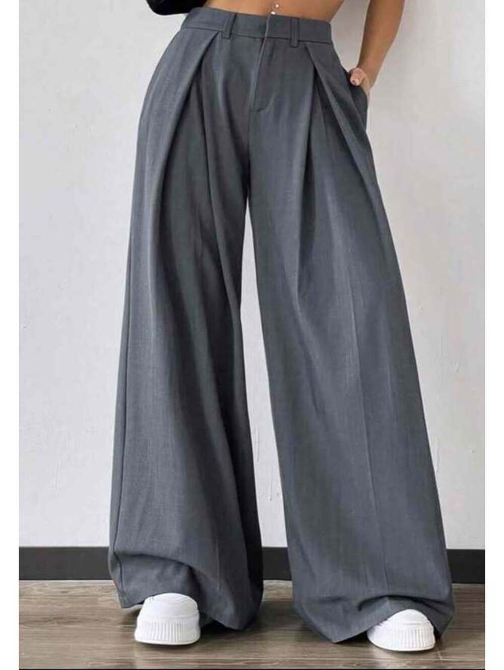 SHEIN Frenchy Pleated Wide Leg Trousers